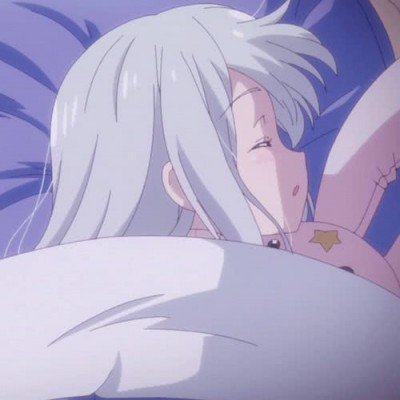 薛之谦晒图自曝“满头斑秃和水泡”